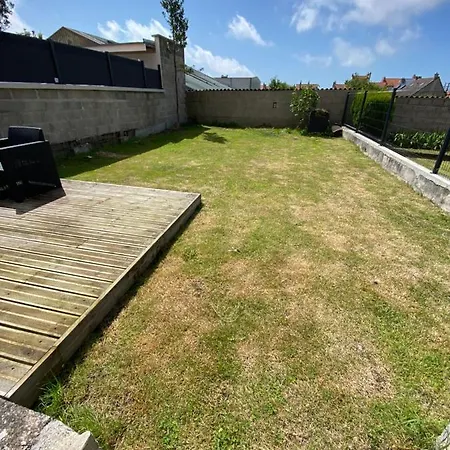 Dom wakacyjny Maison Avec Terrasse Et Jardin *